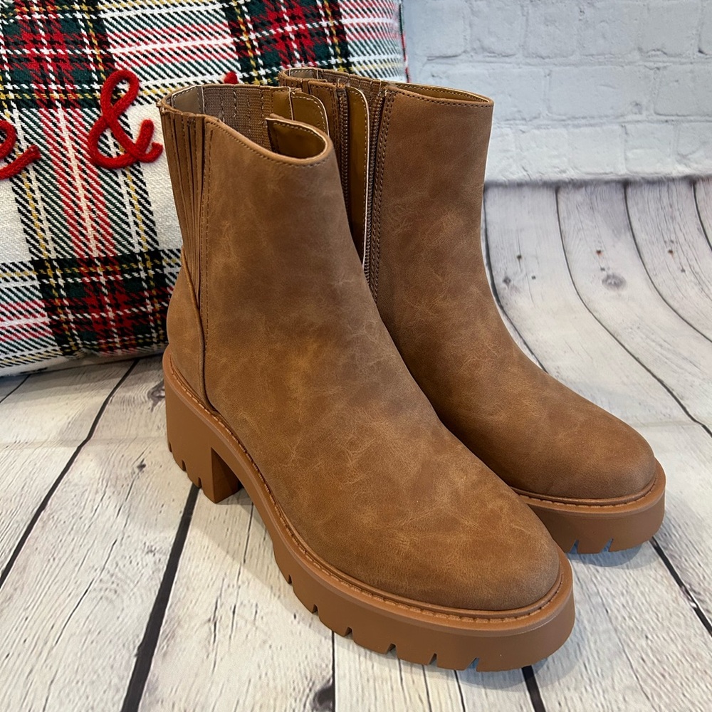 Brown Ankle wedge Boots